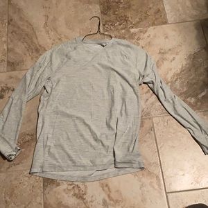 Men’s Old Navy Breathe On Long Sleeve Size Small
